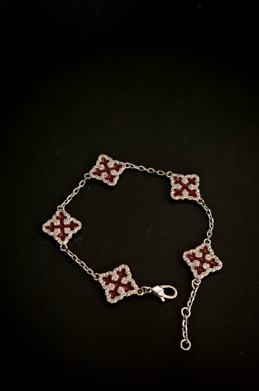 Crossleaf Clover Bracelet